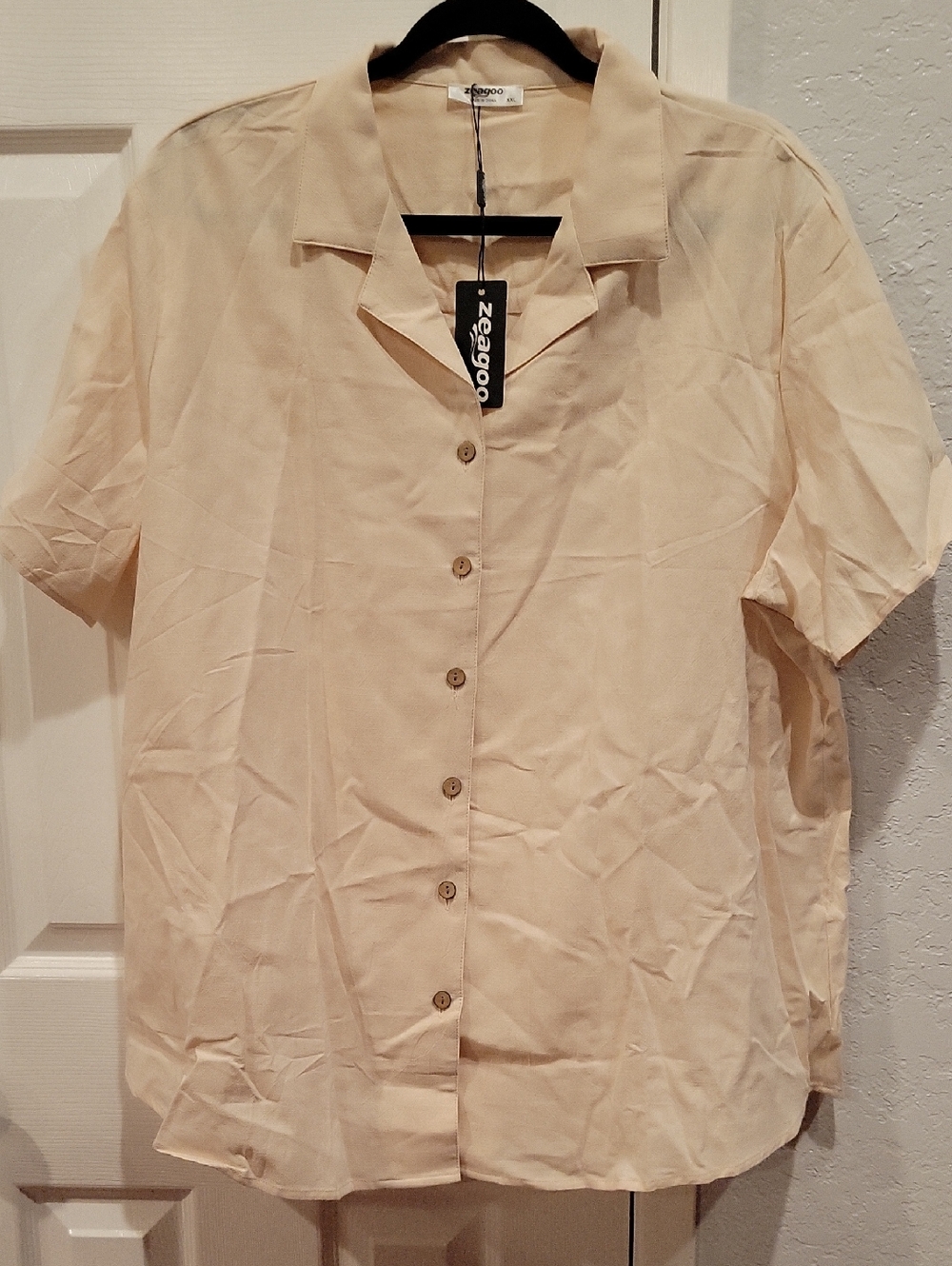 Zegoo Beige Short-Sleeve Button-Up Shirt And Shorts.